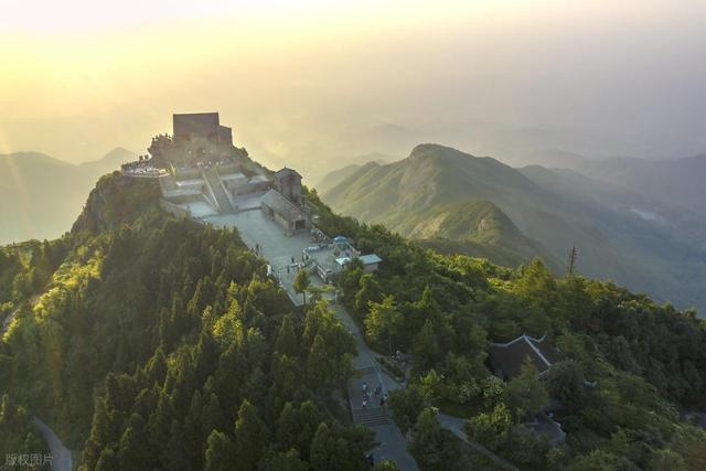 五一假期后错峰旅行，这6个城市，生活节奏慢，风景十分好